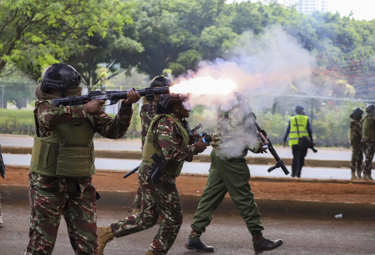 18494984 policefireteargas webp webpd7d7f7940b355d967be3835c73b916ce
