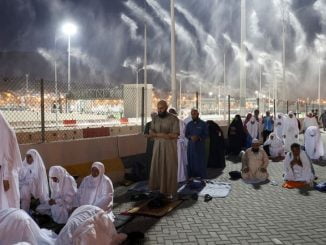 At Least 550 Muslims Die At Hajj - As Temperatures At Mecca Hit 51.8C (Photos) 26 at least 550 muslims die at hajj as temperatures at mecca hit 51 8c photos NaijaChoice News