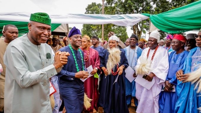 Ekiti Rejoice as FG and EKSG Sign MOU Converting State Specialist Hospital to Federal Ownership 1 18540275 9k2fpy jpeg5e4b5517ea65e27f89eb50c8a52bd627