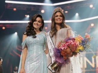 Former Miss SA Rolene Strauss celebrates new Miss SA Mia Le Roux 26 Former Miss SA Rolene Strauss celebrates new Miss SA Mia Le Roux