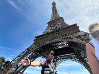 Man arrested for climbing Eiffel Tower on final Olympics day 52 Man arrested for climbing Eiffel Tower on final Olympics day