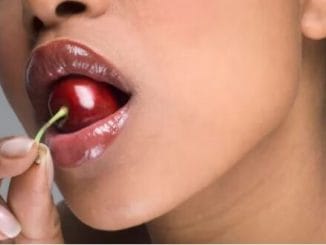 The pros and cons of swallowing semen 12 The pros and cons of swallowing semen
