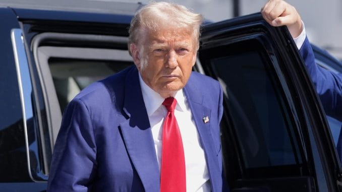 Gunshots Fired In Trump's Vicinity At Golf Course 1 Gunshots Fired In Trump's Vicinity At Golf Course