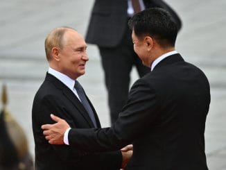 Putin Gets Lavish Welcome Party In Mongolia, As He Arrives In Style (Photos) 63 Putin Gets Lavish Welcome Party In Mongolia, As He Arrives In Style (Photos)