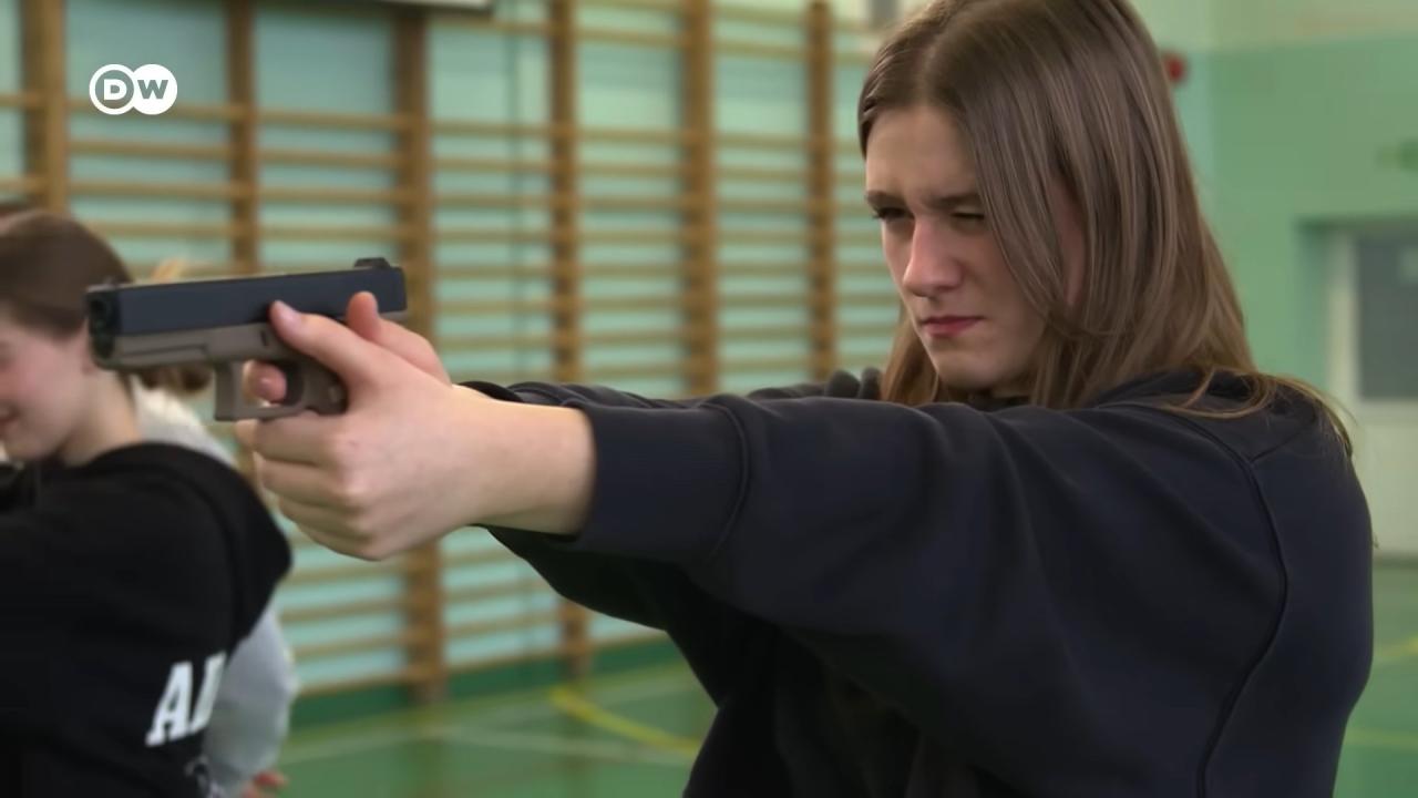 Poland Gives Schoolchildren Firearms Training Over Fears Of Russian Invasion (Photos)