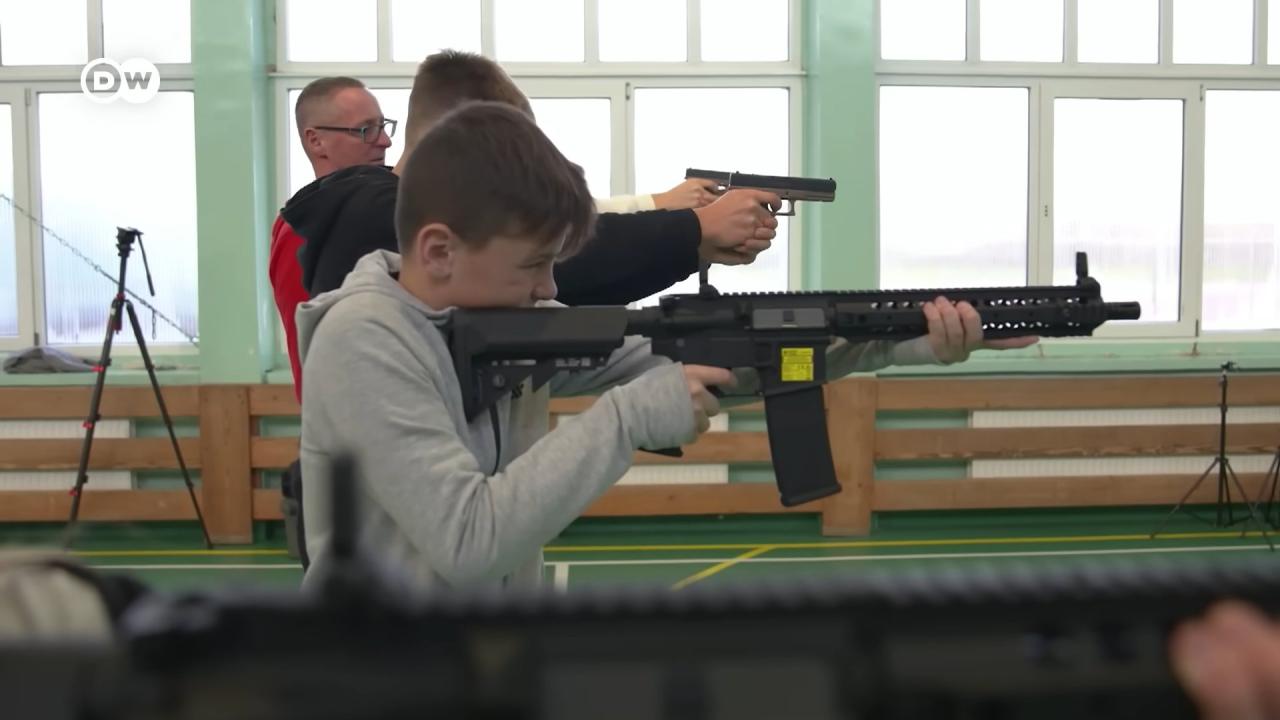 Poland Gives Schoolchildren Firearms Training Over Fears Of Russian Invasion (Photos)