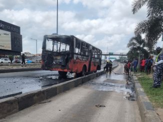 Passengers Escape Death As BRT Bus Burst Into Flames In Lagos 27 Passengers Escape Death As BRT Bus Burst Into Flames In Lagos